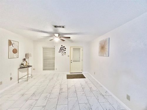 g-625 Carriagehouse Ln, Garland, TX, 75040-9031 | Card Image