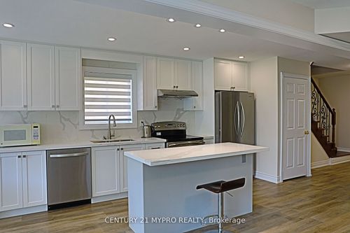 144 Kimono Cres, Richmond Hill, ON, L4S2A5 | Card Image