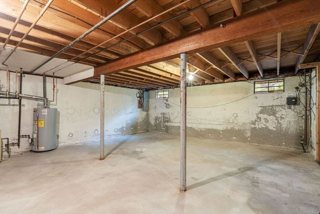 369 Border Rd, House other with 4 bedrooms, 4 bathrooms and 6 parking in Concord MA | Image 35