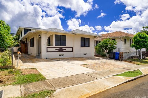 3666 Keanu St, Honolulu, HI, 96816-3856 | Card Image