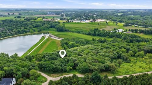 6909 Chatam Ln, Panora, IA, 50216-8733 | Card Image
