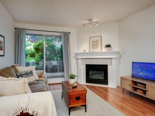 110-494 Marsett Pl, Victoria, BC, V8Z7J1 | Card Image