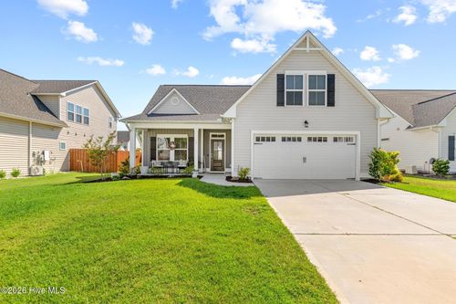 37 W Weatherbee Way, Hampstead, NC, 28443-8525 | Card Image