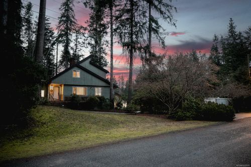 3844 Sutil Rd, Campbell River, BC, V9H1J5 | Card Image