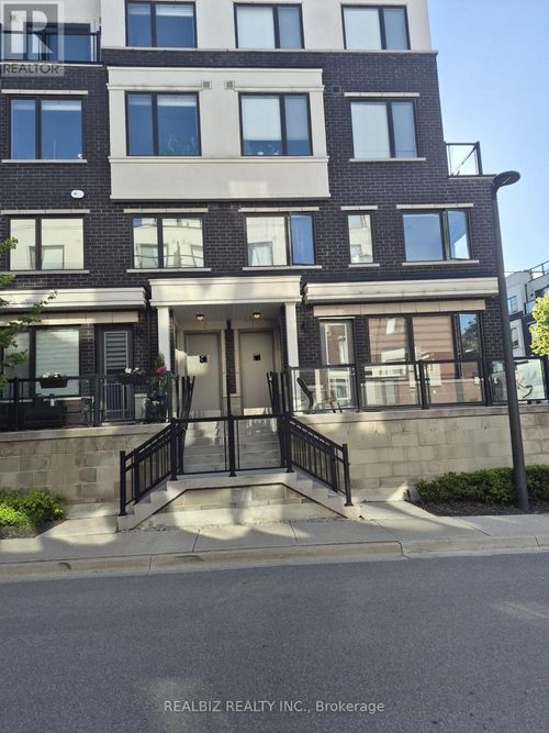 77-400 Alex Gardner Cir, Aurora, ON, L4G3G5 | Card Image