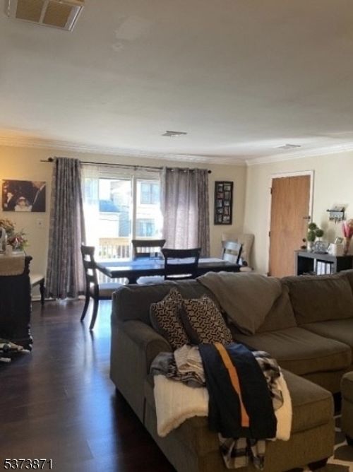 apt-2b-29 Fairview Pl, Bloomfield, NJ, 07003-4928 | Card Image