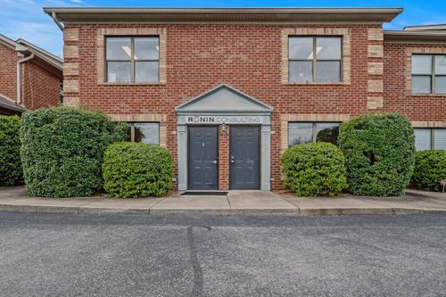 504 Autumn Springs Ct, Franklin, TN, 37067-8277 | Card Image