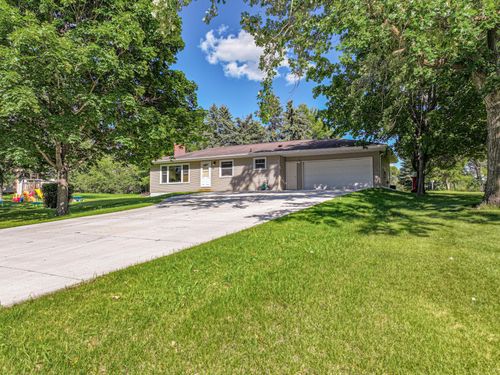 1007 Ruby St Nw, Alexandria, MN, 56308-4632 | Card Image