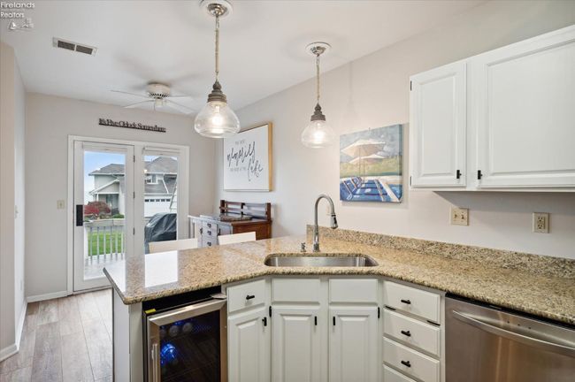 608 Monument Vw, Condo with 2 bedrooms, 3 bathrooms and 1 parking in Marblehead OH | Image 10