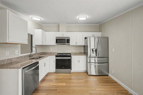 2550 W 96th Ave, Federal Heights, CO, 80260-5712 | Card Image