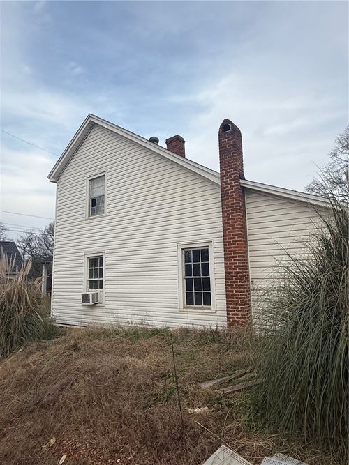 714 Grendel Ave E, Greenwood, SC, 29649-2645 | Card Image