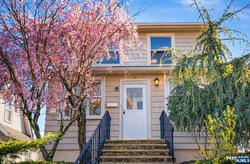 51 Cedar St, Nutley, NJ, 07110-2119 | Card Image