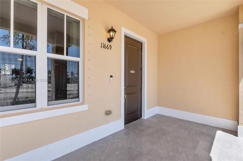 11669 Sw 247th St, Homestead, FL, 33032-4804 | Card Image