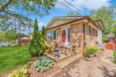 22 Chippewa St W, Home with 4 bedrooms, 2 bathrooms and 3 parking in Haldimand ON | Image 2