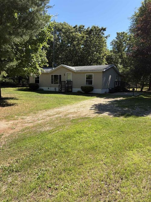 8713 N 3rd Court, Westfield, WI, 53964 | Card Image