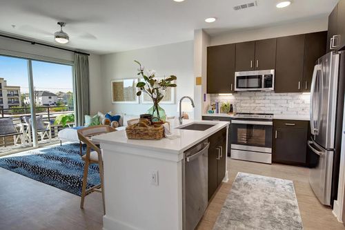 334-6400 Washington Ave Avenue, Houston, TX, 77007 | Card Image
