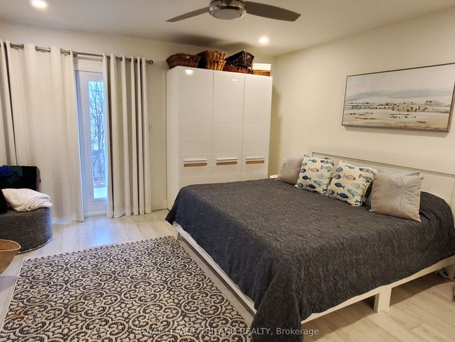 385 Front St, House other with 2 bedrooms, 3 bathrooms and 4 parking in Port Stanley ON | Image 7