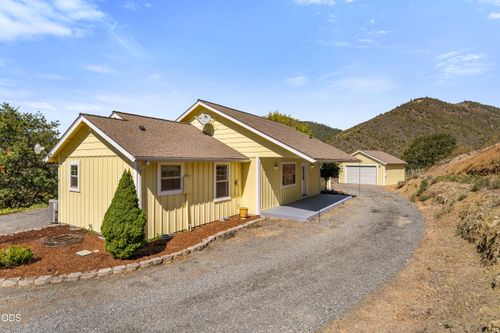 886 Humbug Creek Rd, Jacksonville, OR, 97530-9528 | Card Image