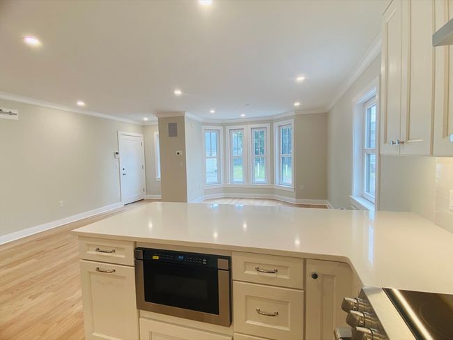 1 - 15 Yuill Cir, Condo with 2 bedrooms, 2 bathrooms and 1 parking in Boston MA | Image 6