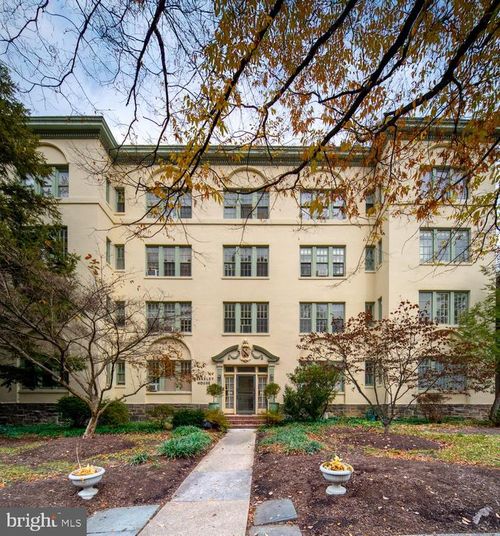 apt-2a-102 W 39th St, BALTIMORE, MD, 21210-3110 | Card Image