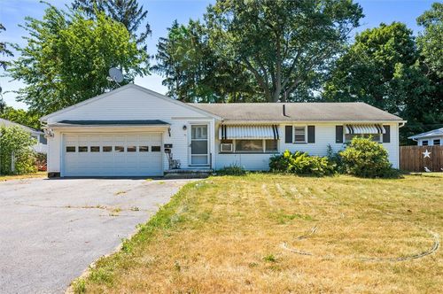75 Everclay Dr, Greece, NY, 14616-4152 | Card Image