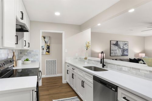 9002 San Jose Ave, Texas City, TX, 77591-2926 | Card Image