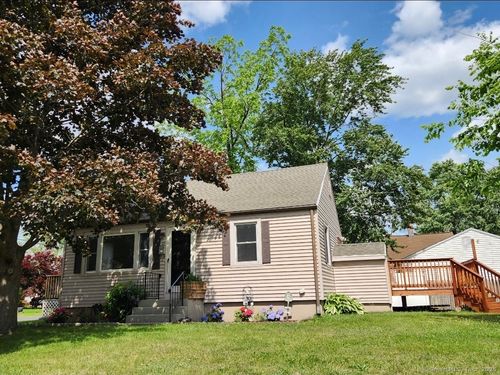 12 Hart Pl, Plainville, CT, 06062-2810 | Card Image