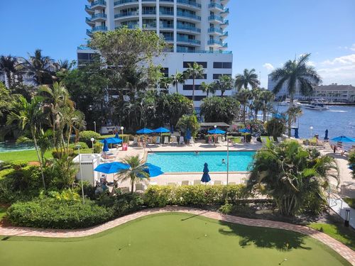 322-3233 Ne 34th St, Fort Lauderdale, FL, 33308-6947 | Card Image