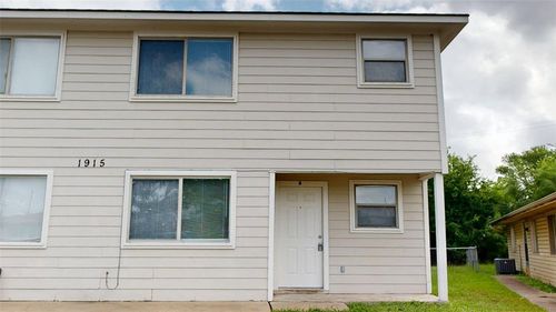 b-1915 Pine Tree Dr, Bryan, TX, 77802-3491 | Card Image