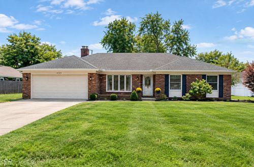 1645 Kingsley Dr, Anderson, IN, 46011-1011 | Card Image