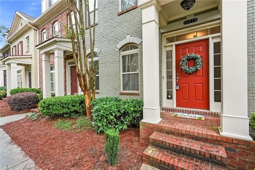 10722 Austen Bnd, Johns Creek, GA, 30022-6075 | Card Image