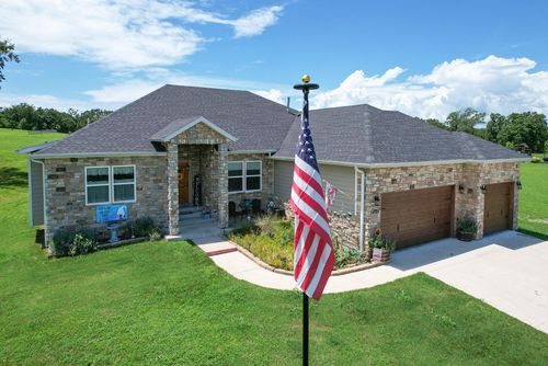 365 Madison Valley Ln, Kirbyville, MO, 65679-8455 | Card Image
