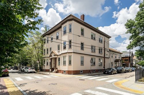 31 Tremont St, Cambridge, MA, 02139-1261 | Card Image