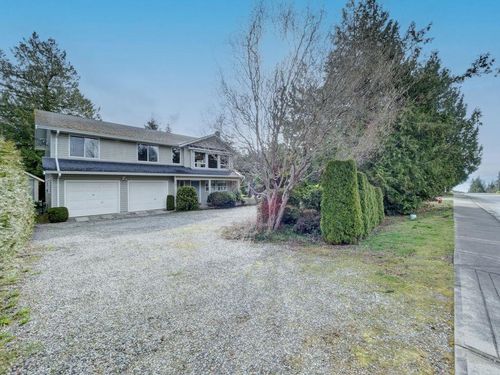 5642 Nickerson Rd, Sechelt, BC, V7Z0M6 | Card Image