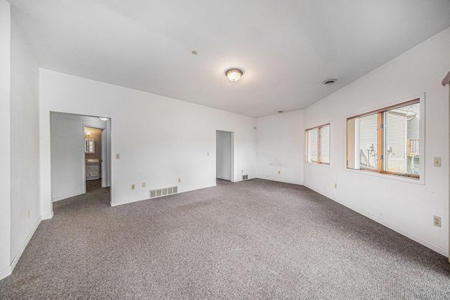 Lower floor living room | Image 17