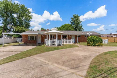 202 Washington St, Broken Arrow, OK, 74012-6445 | Card Image