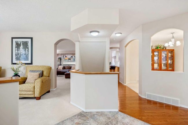 226 Everwillow Close Sw, House other with 5 bedrooms, 4 bathrooms and 4 parking in Calgary AB | Image 15
