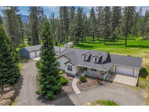 982 Doerner Rd, Roseburg, OR, 97471-8898 | Card Image