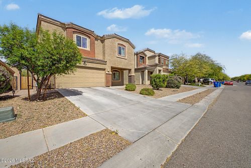 12135 E Becker Dr, Vail, AZ, 85641-6882 | Card Image