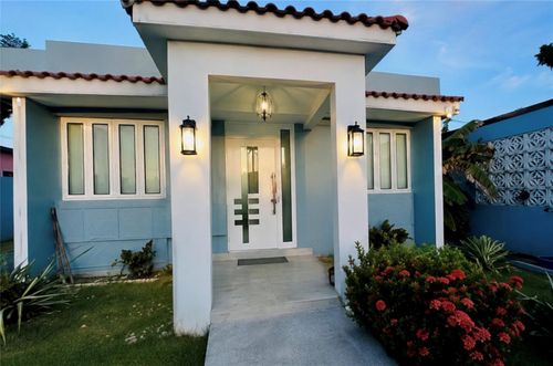 4 Calle Astros Los Ángeles, Carolina, PR, 00979 | Card Image