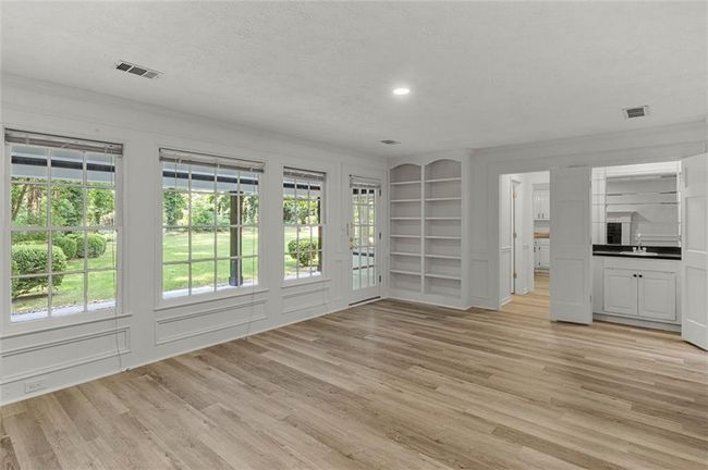 4220 Singing Post Ln Ne, House other with 5 bedrooms, 3 bathrooms and 2 parking in Roswell GA | Image 12