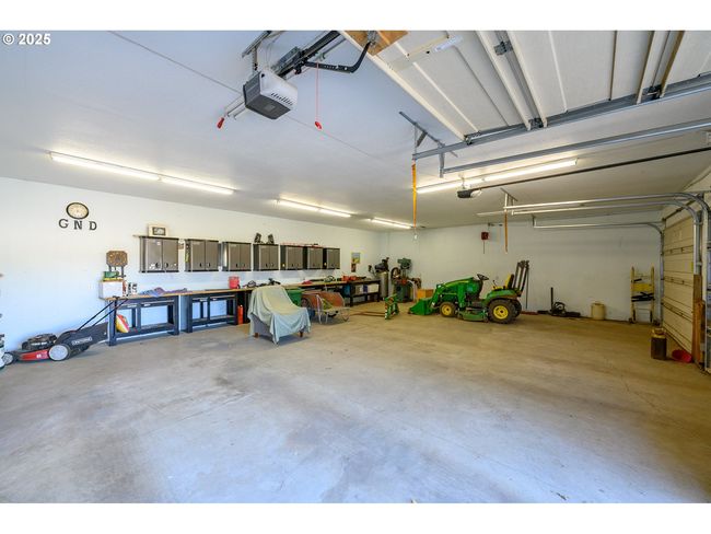 11795 Ne Finn Hill Loop, House other with 3 bedrooms, 2 bathrooms and 3 parking in Carlton OR | Image 45