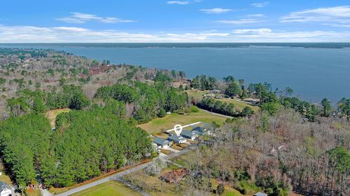 120 E Camp Kiro Rd, New Bern, NC, 28560-8015 | Card Image