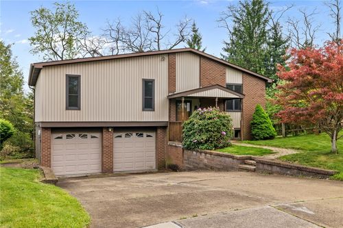 22 Laurel Valley Ct, Verona, PA, 15147-3429 | Card Image