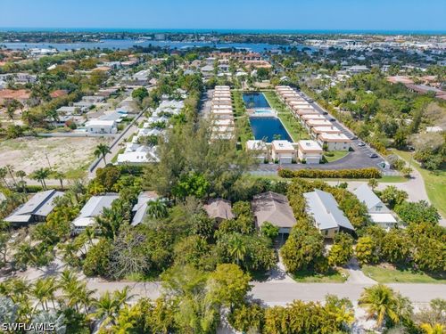 2022 Frederick St, NAPLES, FL, 34112-0621 | Card Image