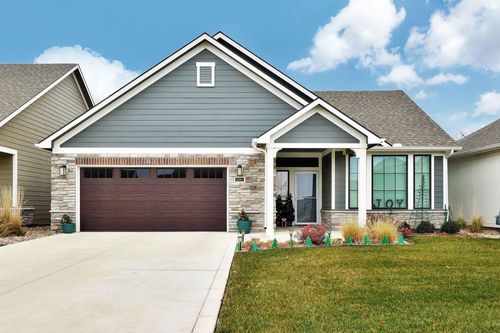 724 E Park Pl, Andover, KS, 67002-8978 | Card Image