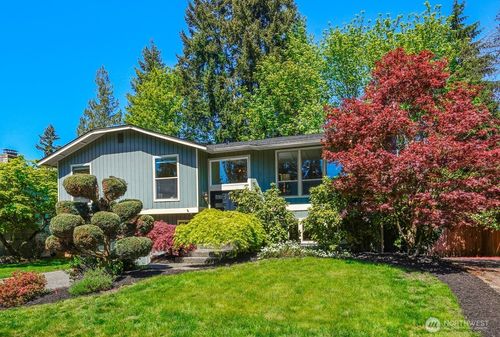 8910 Ne 195th St, Bothell, WA, 98011-2231 | Card Image
