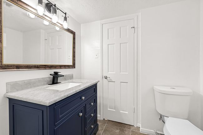 Half bath down stairs perfect for guests! | Image 13