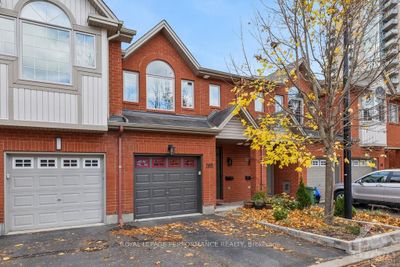 265 Meilleur Pvt, House attached with 3 bedrooms, 3 bathrooms and 2 parking in Vanier ON | Image 2