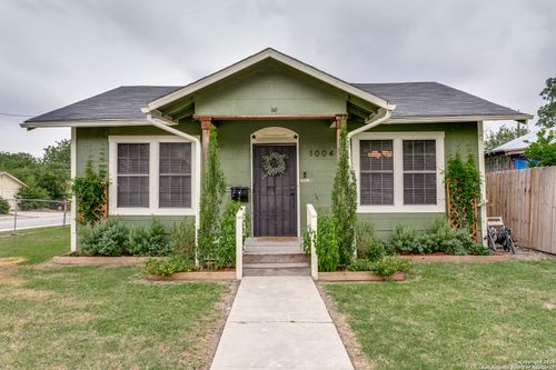 1004 Edison Dr, San Antonio, TX, 78201-3011 | Card Image